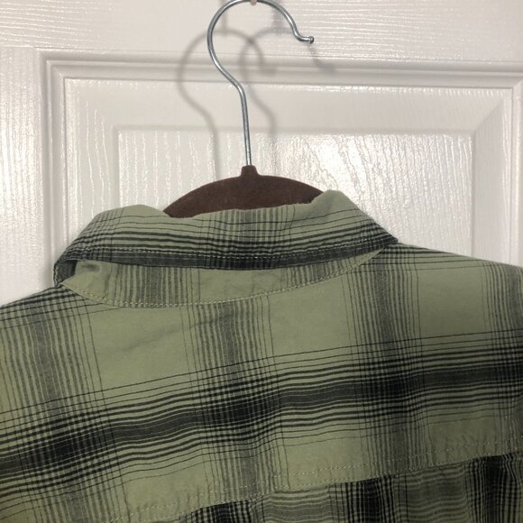 Carhartt  men green black plaid motive short sleeve shirt, XL - Picture 8 of 8